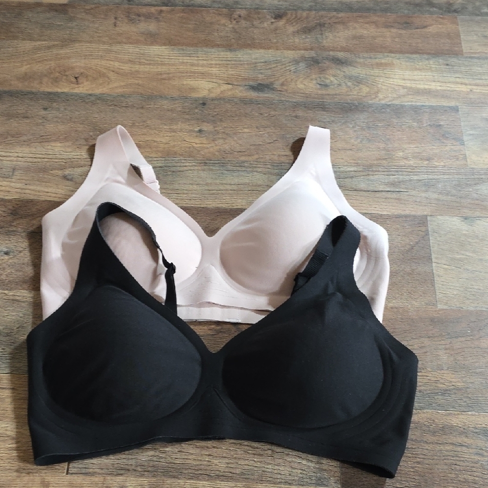 Elegant Black and Soft Pink Wireless Bras